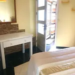 Casa Bela Vista, Swimming Pool And Sea View Holiday home