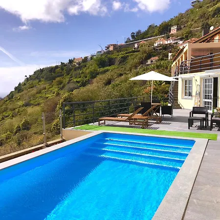بيت للعطل Casa Bela Vista, Swimming Pool And Sea View *