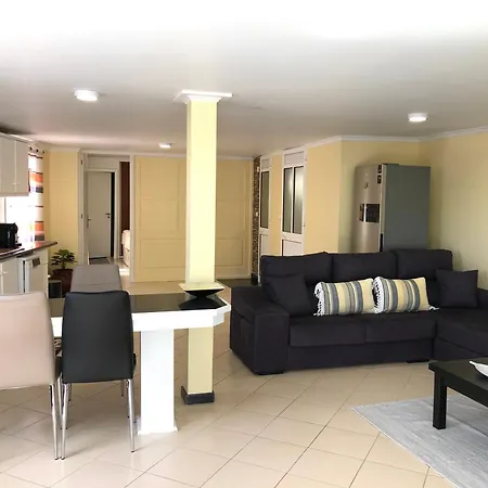 Tatil Evi Casa Bela Vista, Swimming Pool And Sea View Arco da Calheta (Madeira)