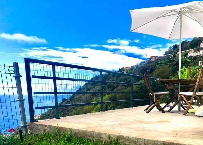 Casa Bela Vista, Swimming Pool And Sea View * Arco da Calheta (Madeira)