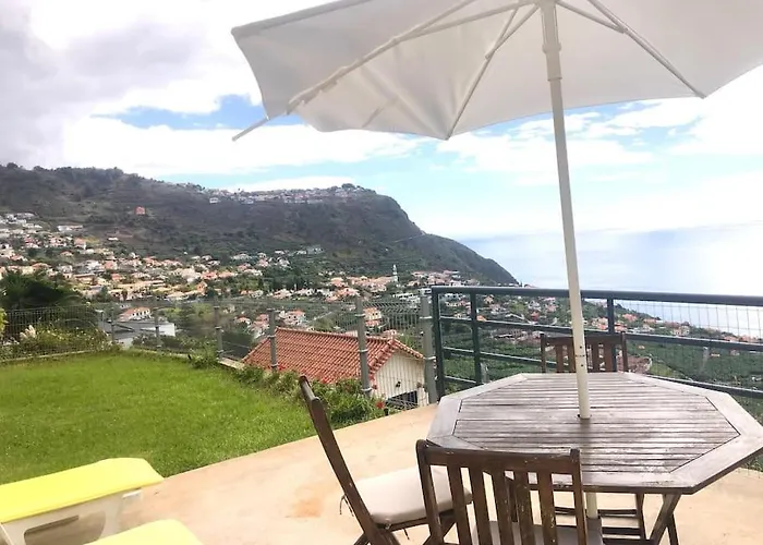 Casa Bela Vista, Swimming Pool And Sea View Prázdninový dům Arco da Calheta (Madeira)