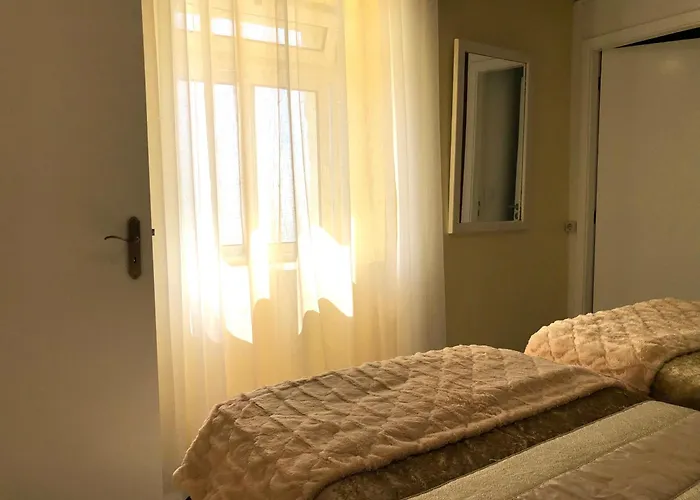 Casa Bela Vista, Swimming Pool And Sea View * Arco da Calheta (Madeira)